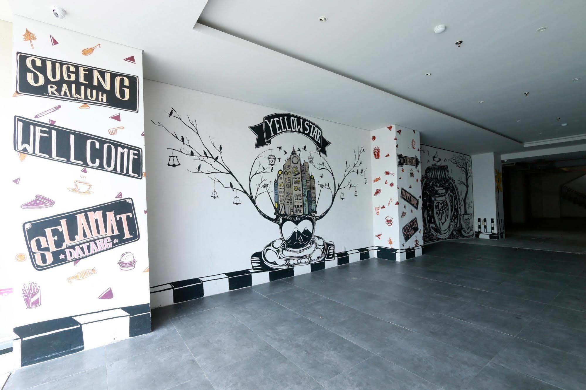 Yellow Star Gejayan Hotel Yogyakarta Exterior foto